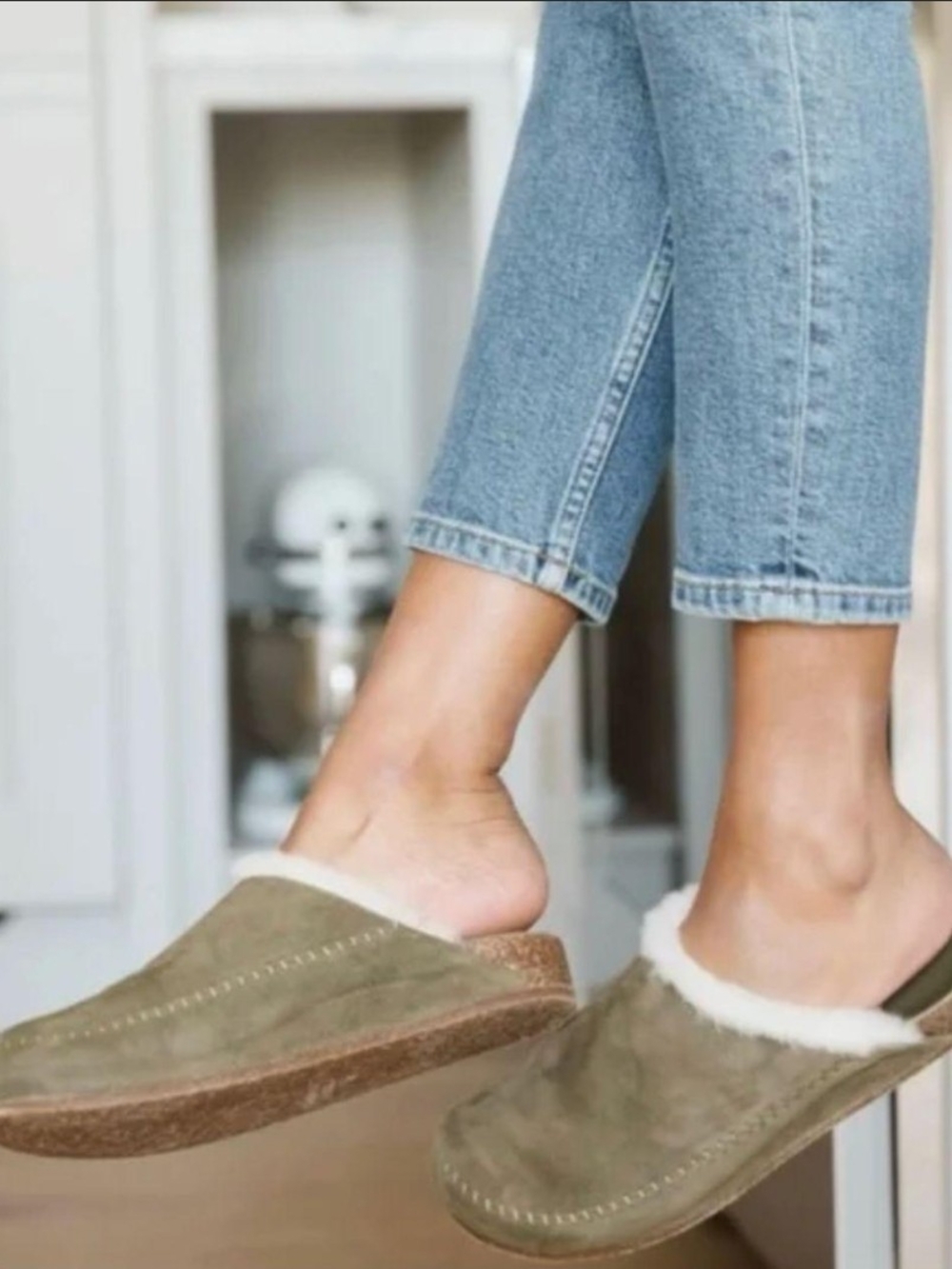 Jenni Kayne Olive Suede  Shearling-Lined Moc Clog Slipper Mule Sz 39 Laurel